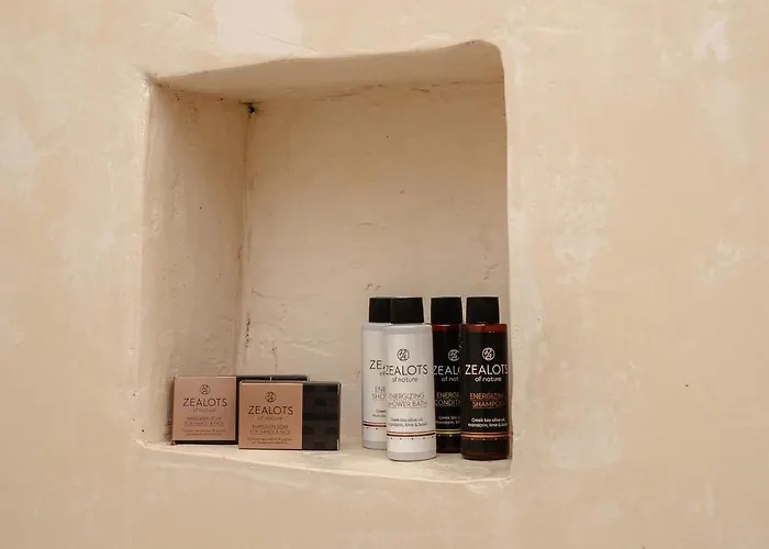 Celestial Seaview Apartments-portara Apartment