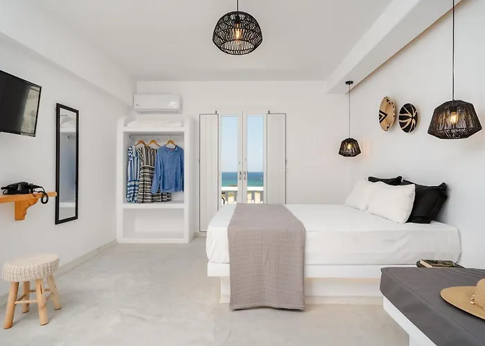 Celestial Seaview Apartments-portara Naxos City